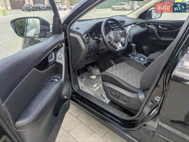 Черный Ниссан Rogue Sport, объемом двигателя 2 л и пробегом 93 тыс. км за 14800 $, фото 8 на Automoto.ua