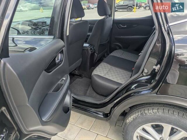 Черный Ниссан Rogue Sport, объемом двигателя 2 л и пробегом 93 тыс. км за 14800 $, фото 7 на Automoto.ua