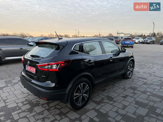 Черный Ниссан Rogue Sport, объемом двигателя 2 л и пробегом 51 тыс. км за 15888 $, фото 5 на Automoto.ua