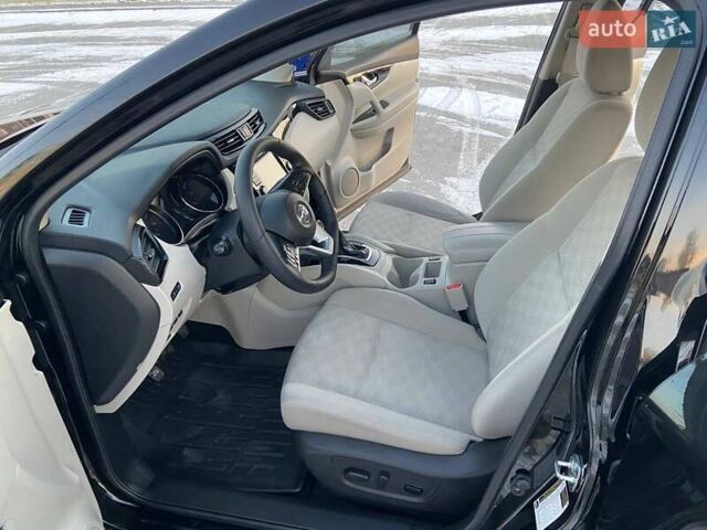 Черный Ниссан Rogue Sport, объемом двигателя 2 л и пробегом 83 тыс. км за 17350 $, фото 50 на Automoto.ua