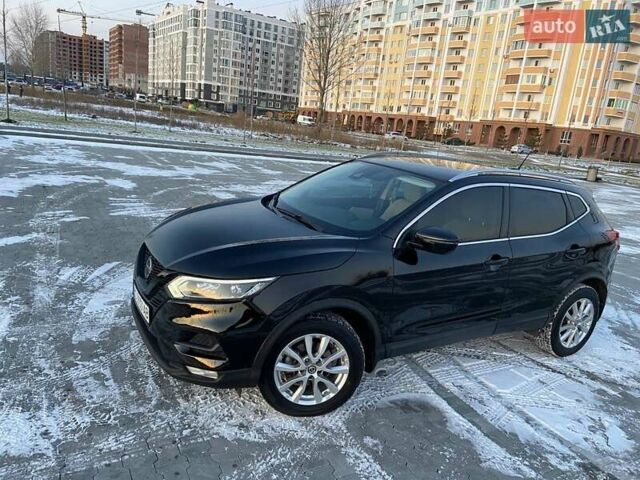 Черный Ниссан Rogue Sport, объемом двигателя 2 л и пробегом 83 тыс. км за 17350 $, фото 5 на Automoto.ua
