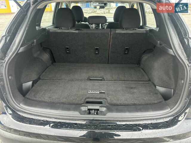 Черный Ниссан Rogue Sport, объемом двигателя 2 л и пробегом 69 тыс. км за 15800 $, фото 17 на Automoto.ua