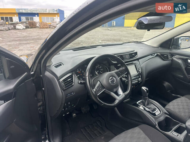 Черный Ниссан Rogue Sport, объемом двигателя 2 л и пробегом 69 тыс. км за 15800 $, фото 10 на Automoto.ua