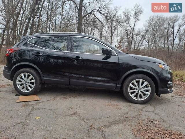 Черный Ниссан Rogue Sport, объемом двигателя 2 л и пробегом 49 тыс. км за 17500 $, фото 5 на Automoto.ua