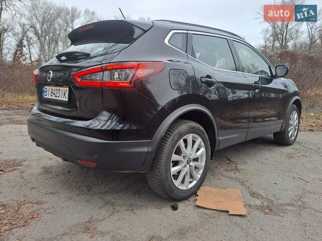 Черный Ниссан Rogue Sport, объемом двигателя 2 л и пробегом 49 тыс. км за 17500 $, фото 4 на Automoto.ua