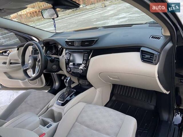 Черный Ниссан Rogue Sport, объемом двигателя 2 л и пробегом 83 тыс. км за 17350 $, фото 46 на Automoto.ua