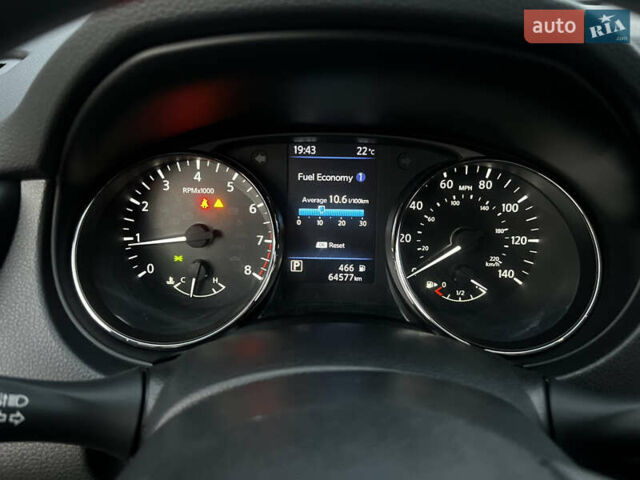Чорний Ніссан Rogue Sport, об'ємом двигуна 2 л та пробігом 64 тис. км за 16700 $, фото 15 на Automoto.ua