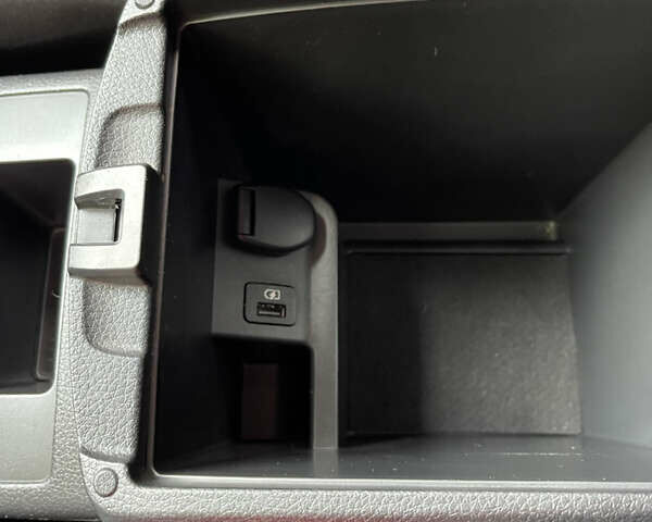 Черный Ниссан Rogue Sport, объемом двигателя 2 л и пробегом 84 тыс. км за 17300 $, фото 16 на Automoto.ua