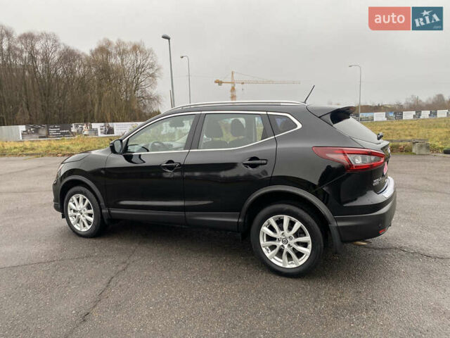 Черный Ниссан Rogue Sport, объемом двигателя 2 л и пробегом 125 тыс. км за 14450 $, фото 12 на Automoto.ua