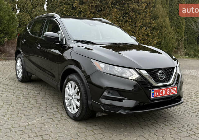 Черный Ниссан Rogue Sport, объемом двигателя 2 л и пробегом 70 тыс. км за 14450 $, фото 7 на Automoto.ua