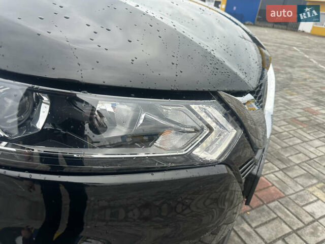 Черный Ниссан Rogue Sport, объемом двигателя 2 л и пробегом 69 тыс. км за 15800 $, фото 24 на Automoto.ua