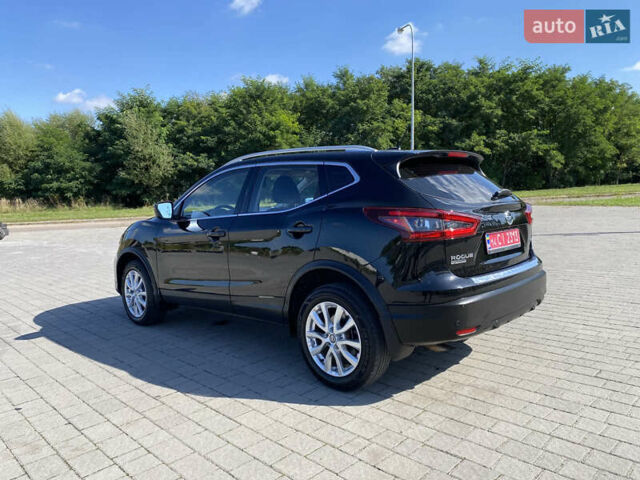 Черный Ниссан Rogue Sport, объемом двигателя 2 л и пробегом 208 тыс. км за 15450 $, фото 7 на Automoto.ua