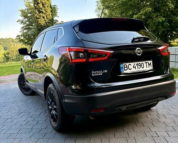 Черный Ниссан Rogue Sport, объемом двигателя 2 л и пробегом 138 тыс. км за 14600 $, фото 22 на Automoto.ua