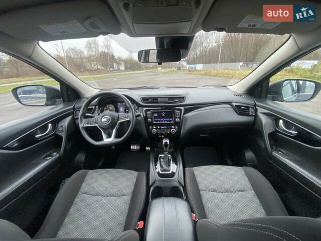 Черный Ниссан Rogue Sport, объемом двигателя 2 л и пробегом 125 тыс. км за 14450 $, фото 31 на Automoto.ua