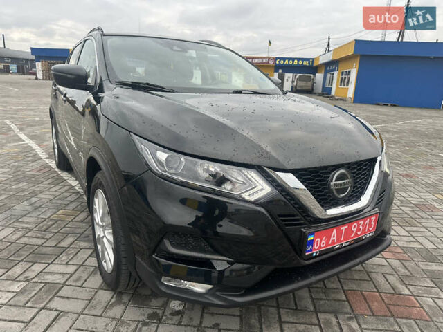 Черный Ниссан Rogue Sport, объемом двигателя 2 л и пробегом 69 тыс. км за 15800 $, фото 3 на Automoto.ua