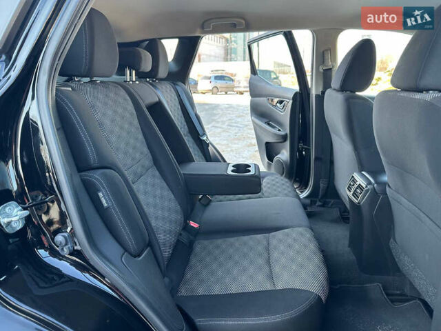 Черный Ниссан Rogue Sport, объемом двигателя 2 л и пробегом 40 тыс. км за 15900 $, фото 31 на Automoto.ua