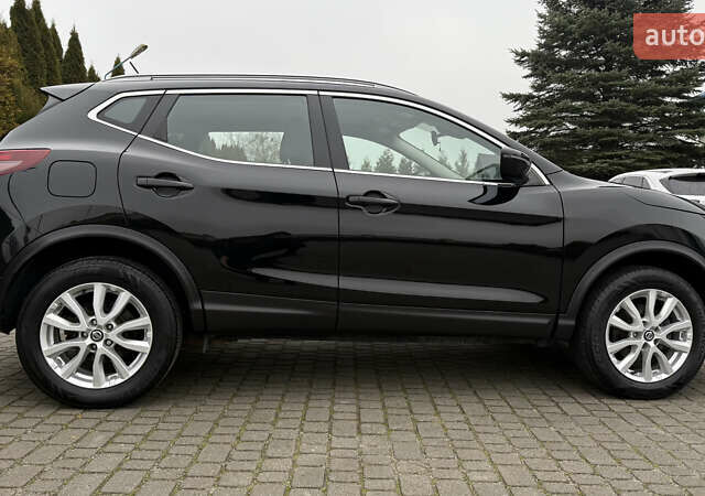 Черный Ниссан Rogue Sport, объемом двигателя 2 л и пробегом 70 тыс. км за 14450 $, фото 10 на Automoto.ua