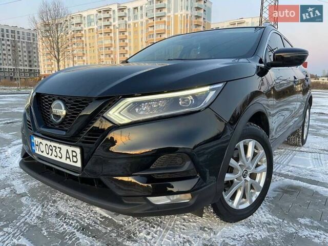 Черный Ниссан Rogue Sport, объемом двигателя 2 л и пробегом 83 тыс. км за 17350 $, фото 3 на Automoto.ua