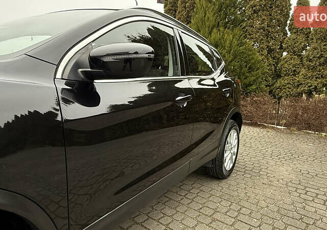 Черный Ниссан Rogue Sport, объемом двигателя 2 л и пробегом 70 тыс. км за 14450 $, фото 12 на Automoto.ua