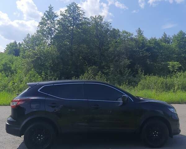 Черный Ниссан Rogue Sport, объемом двигателя 2 л и пробегом 136 тыс. км за 14800 $, фото 6 на Automoto.ua