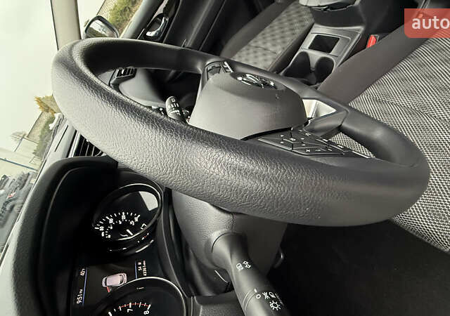 Черный Ниссан Rogue Sport, объемом двигателя 2 л и пробегом 70 тыс. км за 14450 $, фото 32 на Automoto.ua