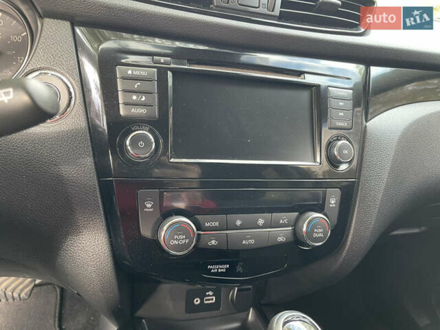 Черный Ниссан Rogue Sport, объемом двигателя 2 л и пробегом 84 тыс. км за 17300 $, фото 10 на Automoto.ua