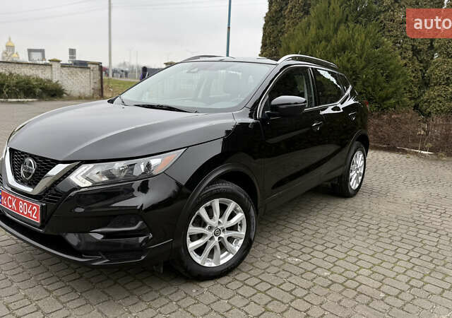 Черный Ниссан Rogue Sport, объемом двигателя 2 л и пробегом 70 тыс. км за 14450 $, фото 2 на Automoto.ua