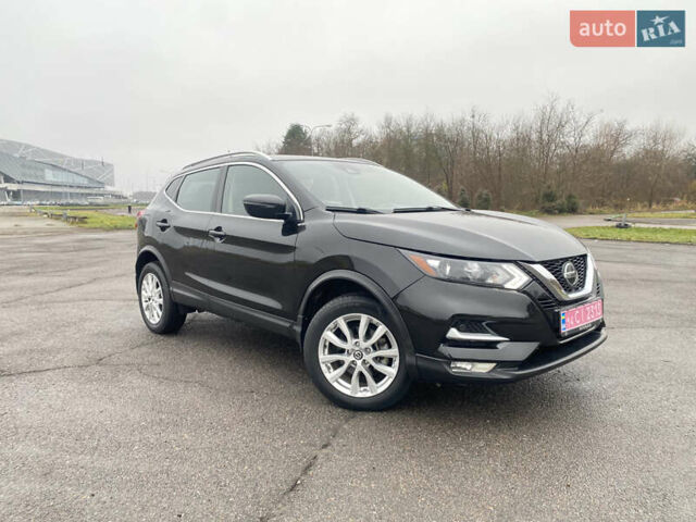 Черный Ниссан Rogue Sport, объемом двигателя 2 л и пробегом 125 тыс. км за 14450 $, фото 3 на Automoto.ua