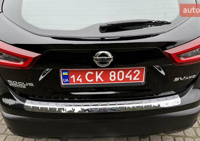 Черный Ниссан Rogue Sport, объемом двигателя 2 л и пробегом 70 тыс. км за 14450 $, фото 18 на Automoto.ua