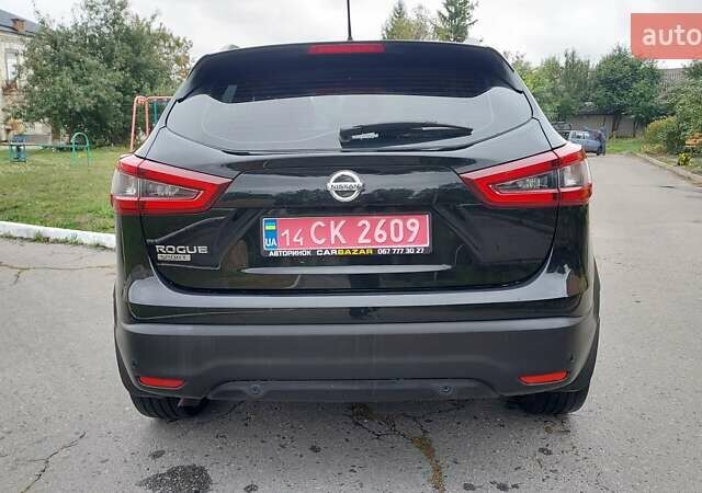 Черный Ниссан Rogue Sport, объемом двигателя 2 л и пробегом 98 тыс. км за 15600 $, фото 13 на Automoto.ua