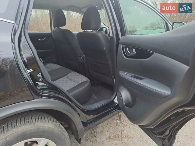 Черный Ниссан Rogue Sport, объемом двигателя 2 л и пробегом 49 тыс. км за 17500 $, фото 9 на Automoto.ua