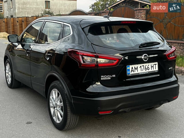 Чорний Ніссан Rogue Sport, об'ємом двигуна 2 л та пробігом 64 тис. км за 16700 $, фото 4 на Automoto.ua