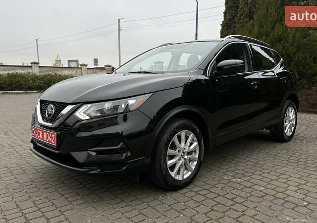 Черный Ниссан Rogue Sport, объемом двигателя 2 л и пробегом 70 тыс. км за 14450 $, фото 6 на Automoto.ua