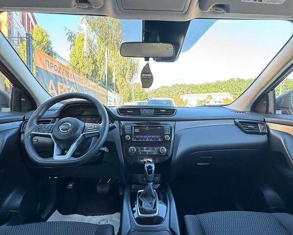 Черный Ниссан Rogue Sport, объемом двигателя 2 л и пробегом 76 тыс. км за 15600 $, фото 20 на Automoto.ua