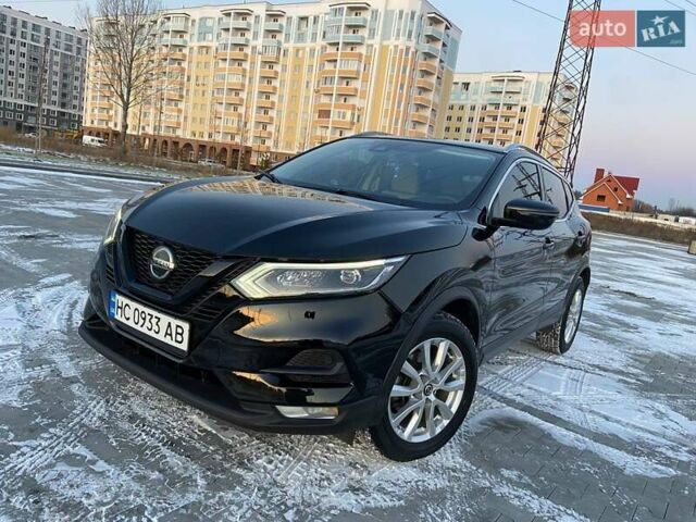 Черный Ниссан Rogue Sport, объемом двигателя 2 л и пробегом 83 тыс. км за 17350 $, фото 4 на Automoto.ua