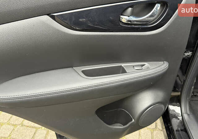 Черный Ниссан Rogue Sport, объемом двигателя 2 л и пробегом 70 тыс. км за 14450 $, фото 29 на Automoto.ua