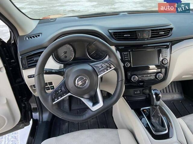 Черный Ниссан Rogue Sport, объемом двигателя 2 л и пробегом 83 тыс. км за 17350 $, фото 54 на Automoto.ua