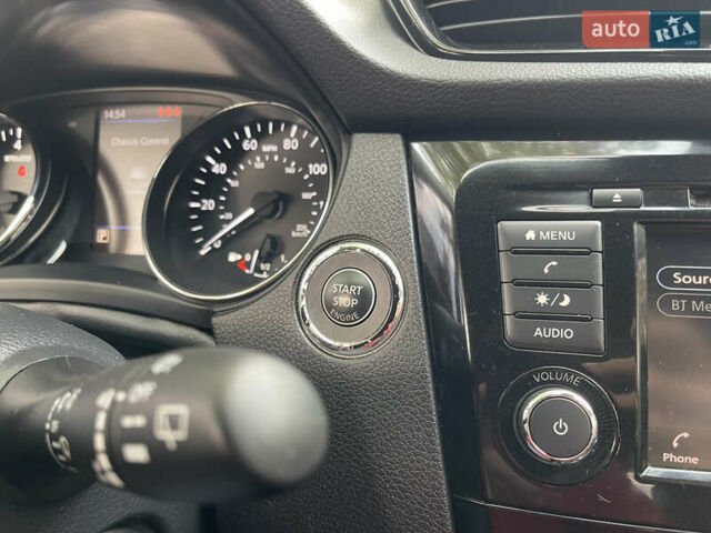 Черный Ниссан Rogue Sport, объемом двигателя 2 л и пробегом 84 тыс. км за 17300 $, фото 11 на Automoto.ua