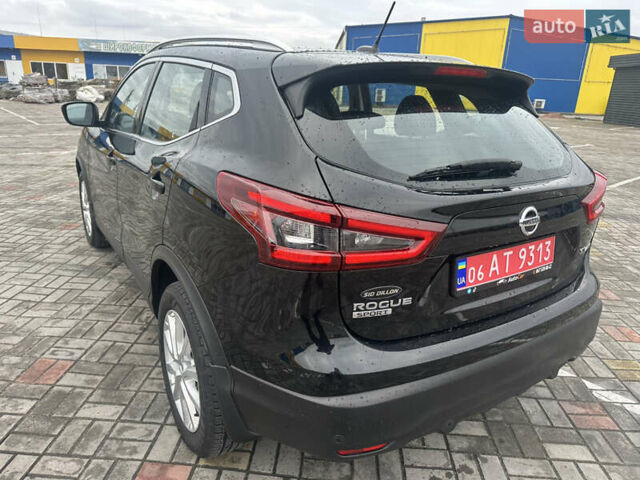 Черный Ниссан Rogue Sport, объемом двигателя 2 л и пробегом 69 тыс. км за 15800 $, фото 6 на Automoto.ua