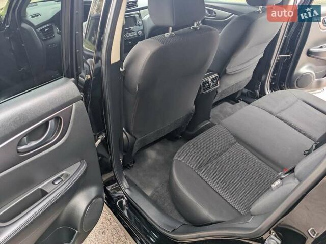 Черный Ниссан Rogue Sport, объемом двигателя 2 л и пробегом 123 тыс. км за 14500 $, фото 15 на Automoto.ua