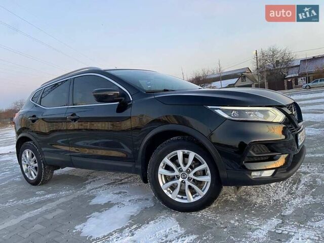 Черный Ниссан Rogue Sport, объемом двигателя 2 л и пробегом 83 тыс. км за 17350 $, фото 19 на Automoto.ua