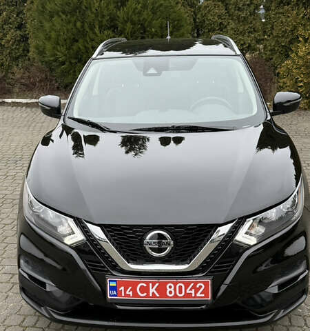 Черный Ниссан Rogue Sport, объемом двигателя 2 л и пробегом 70 тыс. км за 14450 $, фото 1 на Automoto.ua