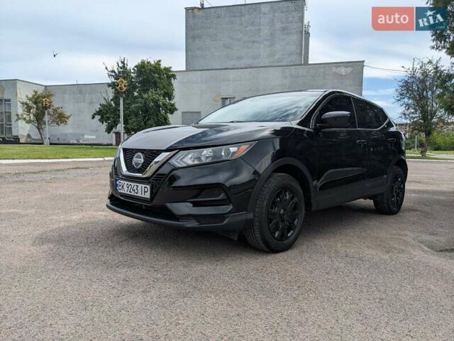 Черный Ниссан Rogue Sport, объемом двигателя 2 л и пробегом 123 тыс. км за 14500 $, фото 6 на Automoto.ua