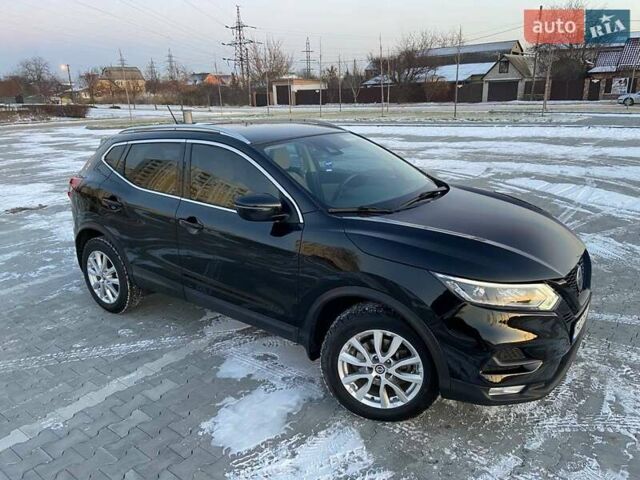Черный Ниссан Rogue Sport, объемом двигателя 2 л и пробегом 83 тыс. км за 17350 $, фото 13 на Automoto.ua