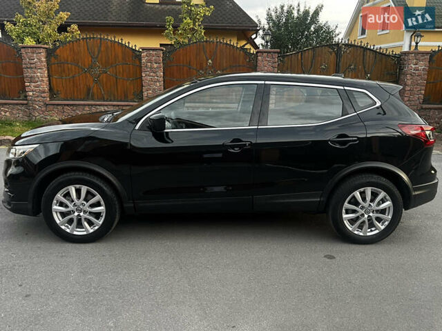 Чорний Ніссан Rogue Sport, об'ємом двигуна 2 л та пробігом 64 тис. км за 16700 $, фото 3 на Automoto.ua