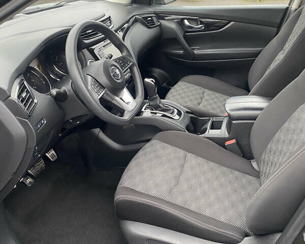 Черный Ниссан Rogue Sport, объемом двигателя 2 л и пробегом 125 тыс. км за 14450 $, фото 26 на Automoto.ua