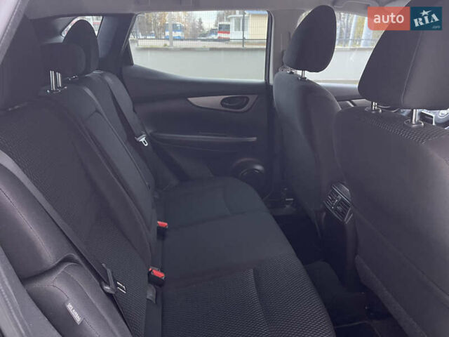 Черный Ниссан Rogue Sport, объемом двигателя 2 л и пробегом 196 тыс. км за 14300 $, фото 30 на Automoto.ua