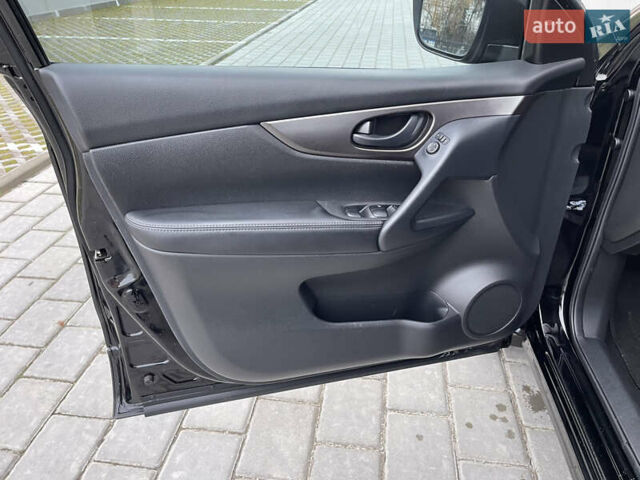 Черный Ниссан Rogue Sport, объемом двигателя 2 л и пробегом 196 тыс. км за 14300 $, фото 21 на Automoto.ua