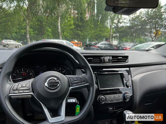 Черный Ниссан Rogue Sport, объемом двигателя 2 л и пробегом 38 тыс. км за 17800 $, фото 15 на Automoto.ua