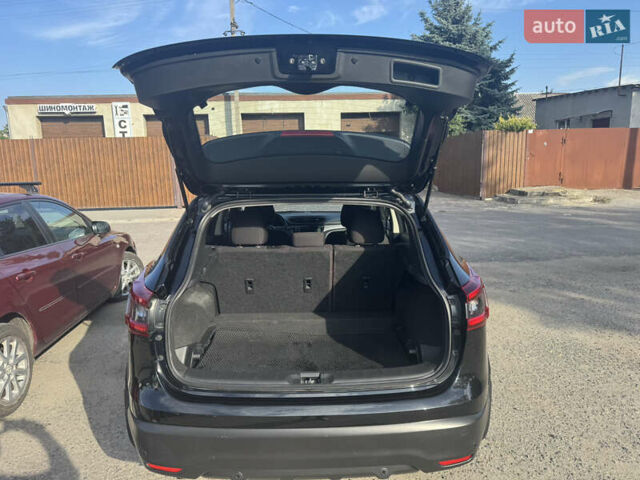 Чорний Ніссан Rogue Sport, об'ємом двигуна 2 л та пробігом 38 тис. км за 18000 $, фото 17 на Automoto.ua